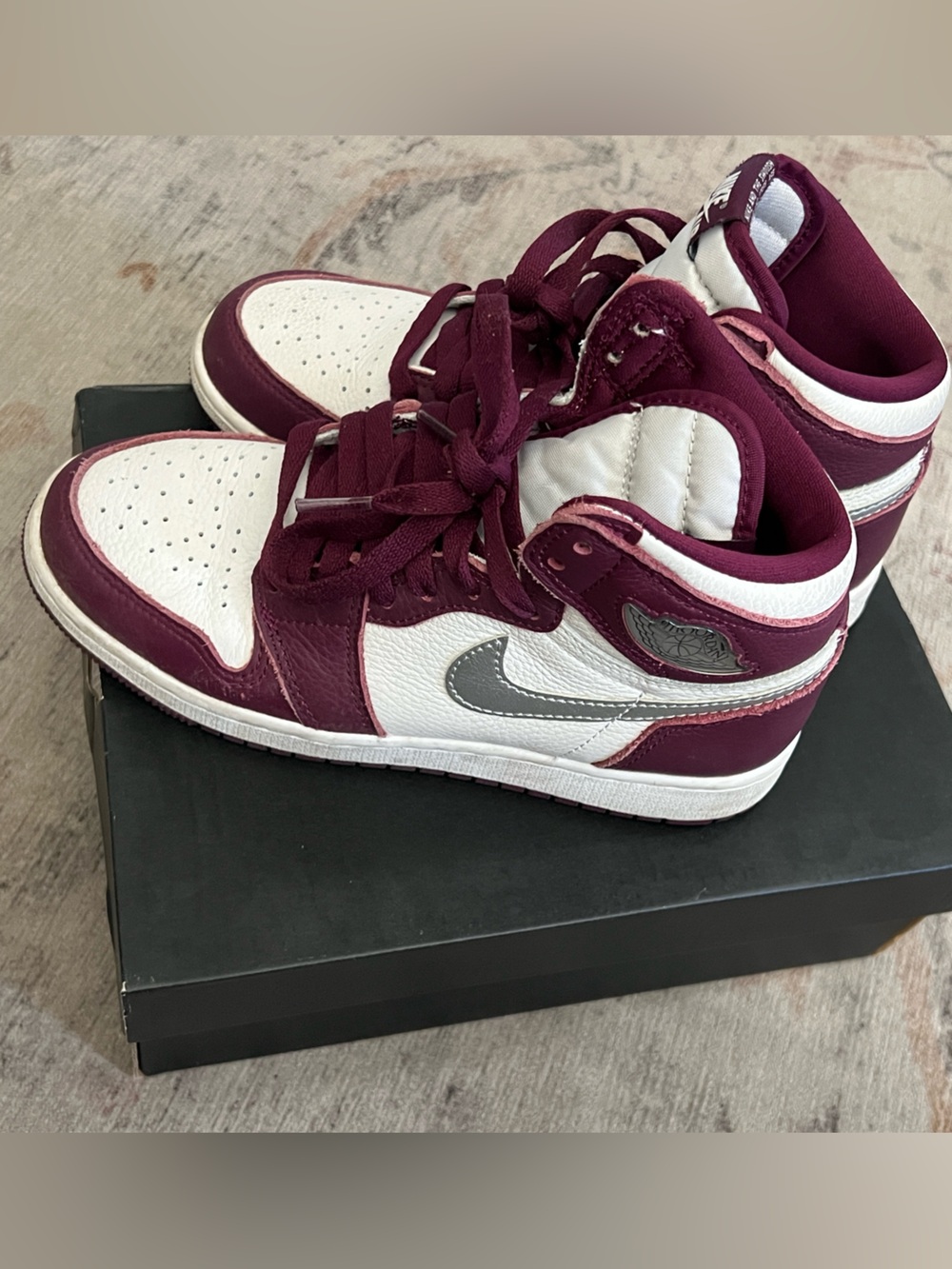 Air Jordan 1’s Mids | 4.5Y | White, Silver and Maroon